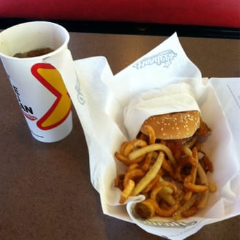 Hardee's - Burgers Near Me - Hattiesburg, Mississippi