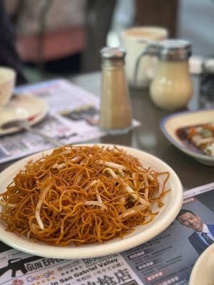 Tam's Noodle House by null