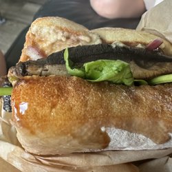 Blenderz - The Big Portobello with hummus
