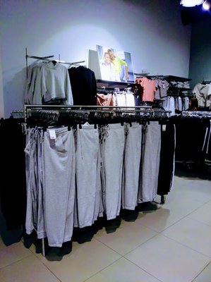 H&M by null