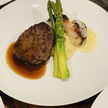 Silver Sac Catering - Filet with truffle scallops - Caterers Near Me - Boca Raton, Florida Silver Sac Catering - Filet with truffle scallops - Caterers Near Me - Boca Raton, Florida