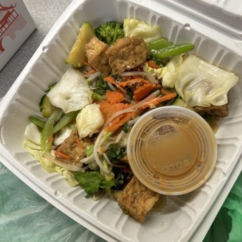 Naung Mai Thai Kitchen - Vegetarian stir fry $18 literally two pieces of cabbage. - Thai Near Me - Oak Harbor, Washington