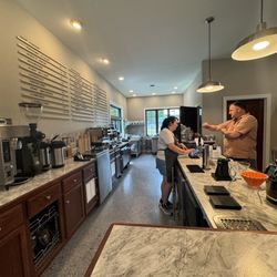 Roadmap Coffeeworks - Counter with bar seating