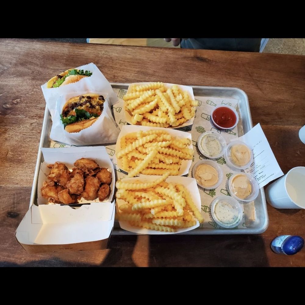 Shake Shack Long Beach - Chicken bites, burgers, fries, and sauces (all are very satisfying) - Burgers Near Me - Long Beach, California