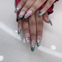 SoQ Nails