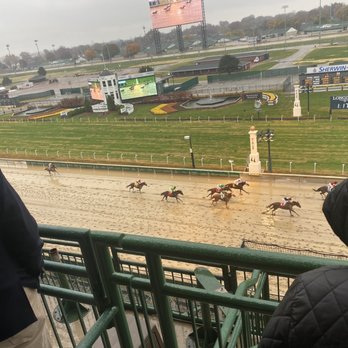 Churchill Downs - Horse Racing Near Me - Louisville, Kentucky
