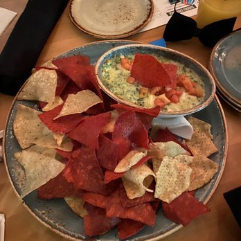 Milestones - Chips with spinach dip - Comfort Food Near Me - Mississauga, Ontario Milestones - Chips with spinach dip - Comfort Food Near Me - Mississauga, Ontario