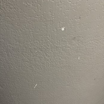 Sleep Inn - The walls are dirty and peeling. - Hotels Near Me - Nampa, Idaho Sleep Inn - The walls are dirty and peeling. - Hotels Near Me - Nampa, Idaho