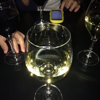 La Parcelle - Un bon verre de vin entre amis :) - Wine Bars Near Me - Talence, 33