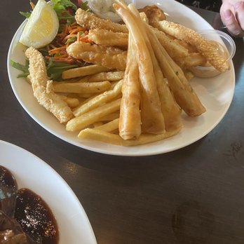 Yamanto Tavern - Fisherman's catch - Bars Near Me - Yamanto, QLD