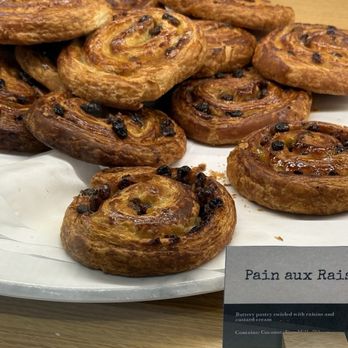 Paris Baguette - Pain aux raisins - Bakeries Near Me - Temecula, California Paris Baguette - Pain aux raisins - Bakeries Near Me - Temecula, California