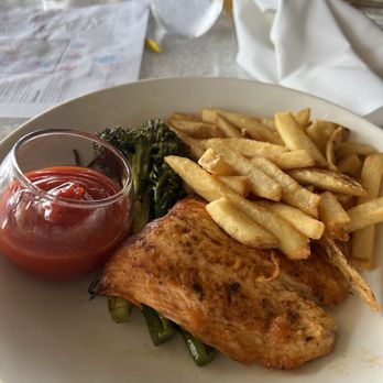 Castaway Burbank - Kids salmon - Bars Near Me - Burbank, California Castaway Burbank - Kids salmon - Bars Near Me - Burbank, California