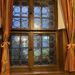 Böhms Herrenkeller - Old windows
