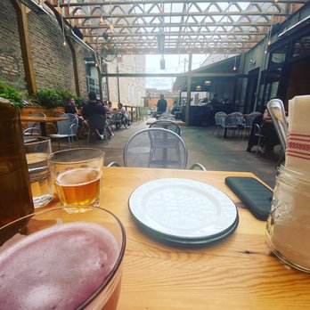 Pilsen Yards - Tacos Near Me - Chicago, Illinois