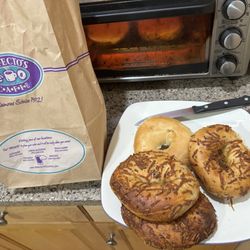 Perfecto's Caffe - Mold, bagels, old