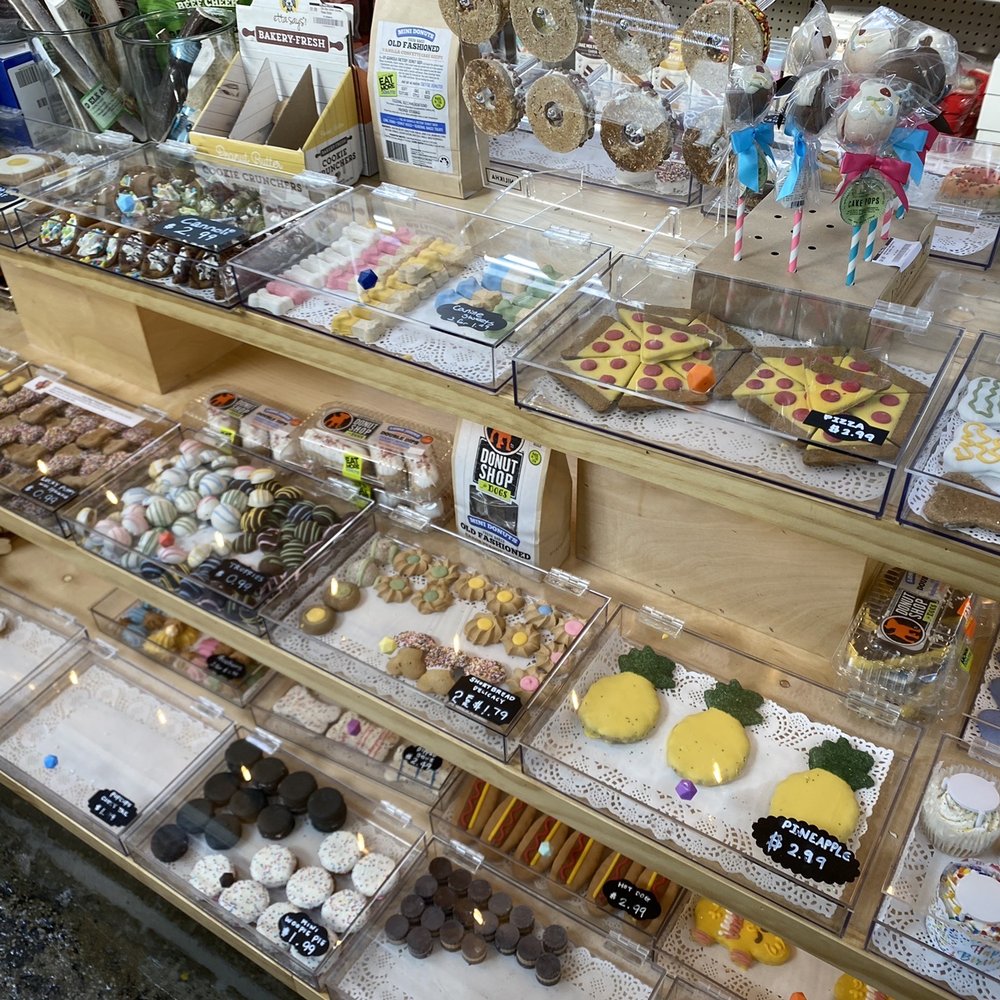 PET STORY - cookies!!! - Pet Boarding Near Me - Mineola, New York