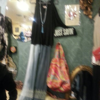 Olivia's Boutique - Olivia's Past - Accessories Near Me - Long Grove, Illinois