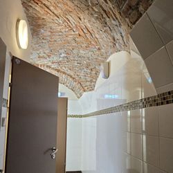 Flann O'Brien - Restroom