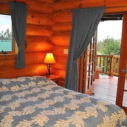 Da Log House - Kakahiaka room