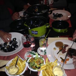 Restaurant Café Hotel Abina - En er volgden nog velen die avond.....
