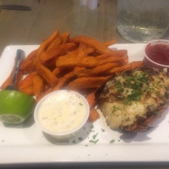 Sal's Ballyhoo's - Lobster and sweet potato fries - Seafood Near Me - Key Largo, Florida