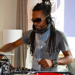 L'ecole Francaise - Parties, Concerts, Festivals...(featuring the best DJ in town: DJ Madrid)
