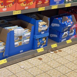 ALDI - Food on the floor
