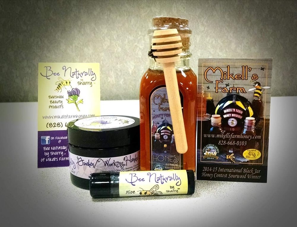 Mikell's Farm Honey Logo