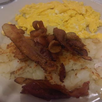 Lindos Restaurant - bacon , eggs and scrambled eggs - Greek Near Me - Pittsburgh, Pennsylvania