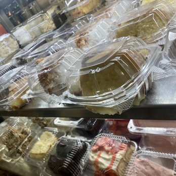 Cleburne Cafeteria - Cakes & Custards - American Near Me - Houston, Texas Cleburne Cafeteria - Cakes & Custards - American Near Me - Houston, Texas