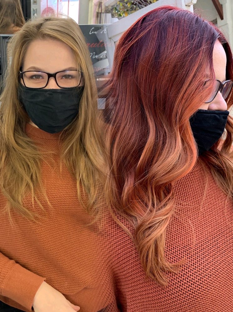 DOLLHOUSE SALON Updated August 2024 32 Photos & 30 Reviews 512