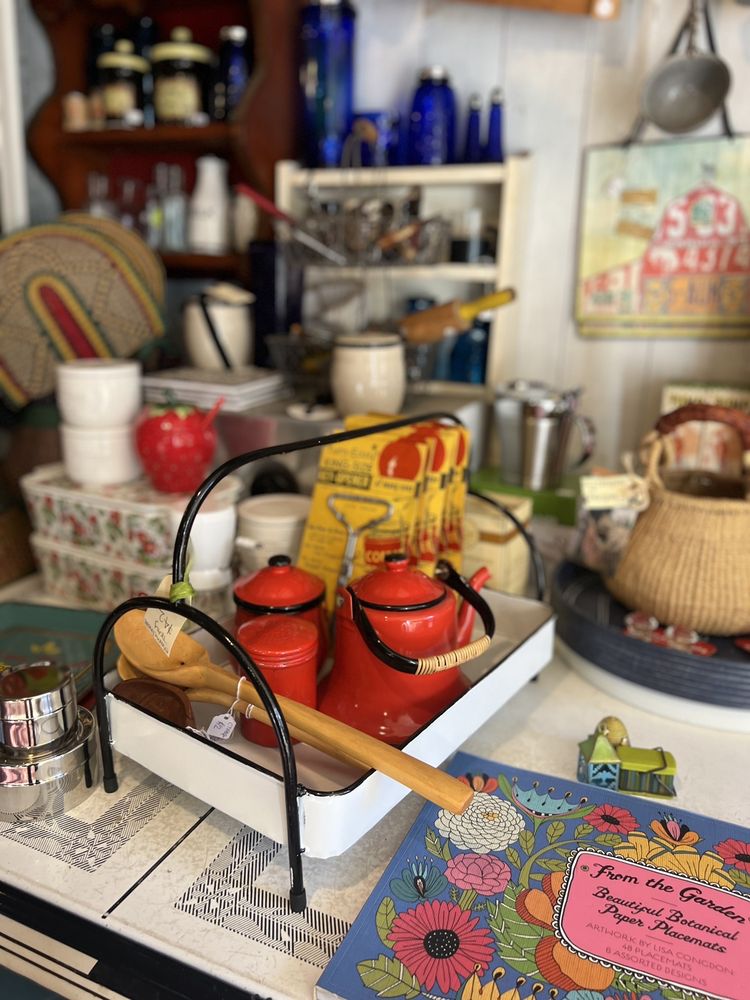 Pondering Creations - beekeeping in Terryville, CT