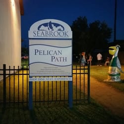 Seabrook Community House - Pelican Path is a walk in the yard.