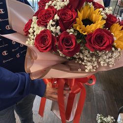 Flowers by Gina Jones - 2 dozen Rosé wrap with sunflowers