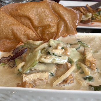 Veggie Garden - E27. Thai Green Curry - rich and creamy. - Vegan Near Me - Mountain View, California Veggie Garden - E27. Thai Green Curry - rich and creamy. - Vegan Near Me - Mountain View, California