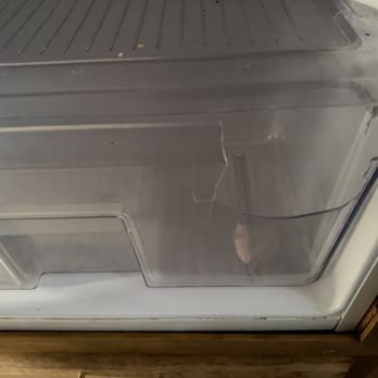 Old Lewiston Bridge Rv - Broken drawers in fridge - Campgrounds Near Me - Lewiston, California