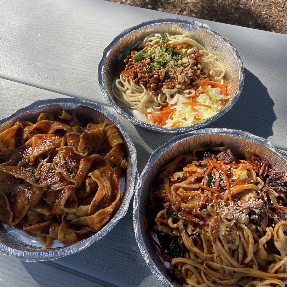 Stretch The Noodle Tx - Left is biang biang noodles, topic is dan dan noodles, and right is chow mein - Chinese Near Me - Georgetown, Texas Stretch The Noodle Tx - Left is biang biang noodles, topic is dan dan noodles, and right is chow mein - Chinese Near Me - Georgetown, Texas