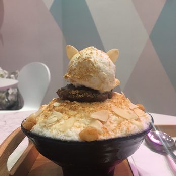 Snowies Bingsu - Injeolmi bingsu - Desserts Near Me - Mississauga, Ontario Snowies Bingsu - Injeolmi bingsu - Desserts Near Me - Mississauga, Ontario