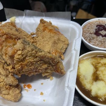 Richie's Chicken & Soul - 4 piece with red beans and rice plus mashed potatoes and gravy. Great food!!! - Chicken Shop Near Me - Cincinnati, Ohio Richie's Chicken & Soul - 4 piece with red beans and rice plus mashed potatoes and gravy. Great food!!! - Chicken Shop Near Me - Cincinnati, Ohio