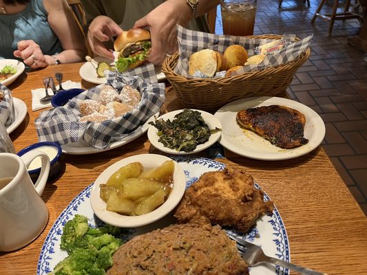 Cracker Barrel Old Country Store by null