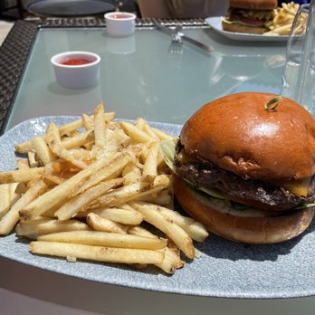 180blu - burger and fries - Cocktail Bars Near Me - Dana Point, California 180blu - burger and fries - Cocktail Bars Near Me - Dana Point, California