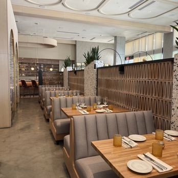 Fieldings Steak - Steakhouses Near Me - Houston, Texas