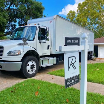 La Movida Movers - We love that our realtors trust us with their clients! - Movers Near Me - Houston, Texas La Movida Movers - We love that our realtors trust us with their clients! - Movers Near Me - Houston, Texas
