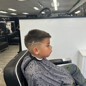 Pro Barber College - Haircut design - Cosmetology Schools Near Me - Torrance, California Pro Barber College - Haircut design - Cosmetology Schools Near Me - Torrance, California