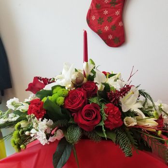 Rosemantico Flowers - Holiday centerpiece by Rigo @ Rosemantico! - Florists Near Me - Whittier, California Rosemantico Flowers - Holiday centerpiece by Rigo @ Rosemantico! - Florists Near Me - Whittier, California