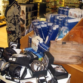 Kraft-Schuhmode - Zu den Schuhen gibt es auch die passenden Accessoires, wie Taschen, Gürtel oder Tücher. - Shoe Stores Near Me - Büdingen, HE