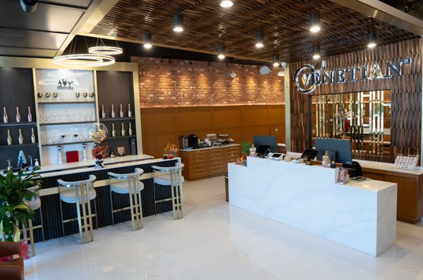 The Venetian Nail Spa by null
