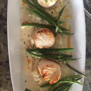 Lighthouse Kitchen + Bar - Scallops - Seafood Near Me - Marathon, Florida