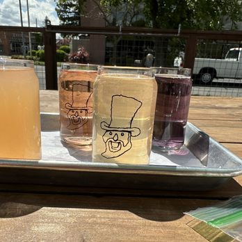 Nitty’s Cider - A tasty sampler - Cideries Near Me - Sacramento, California