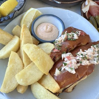 Klaw Miami - Lobster roll - Steakhouses Near Me - Miami, Florida Klaw Miami - Lobster roll - Steakhouses Near Me - Miami, Florida